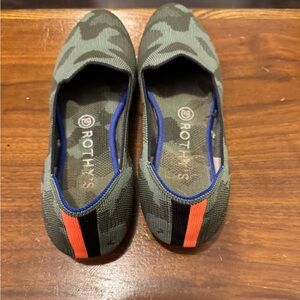 Rothy’s camouflage loafer, size 8.5. Good used condition